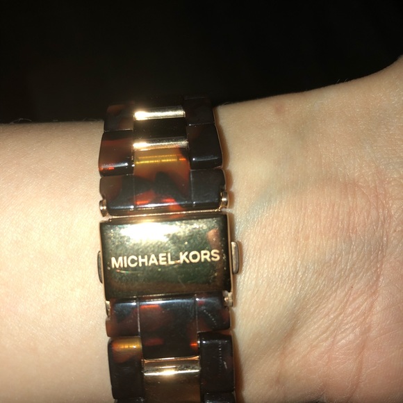 Michael Kors Watch - Picture 2 of 6
